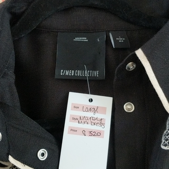 Dress - Picture 5 of 5